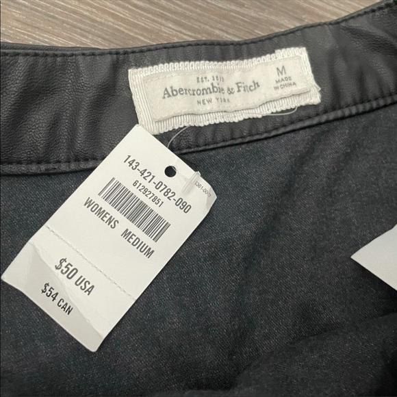 Leather Skater Skirt Abercrombie & Fitch - Picture 3 of 3